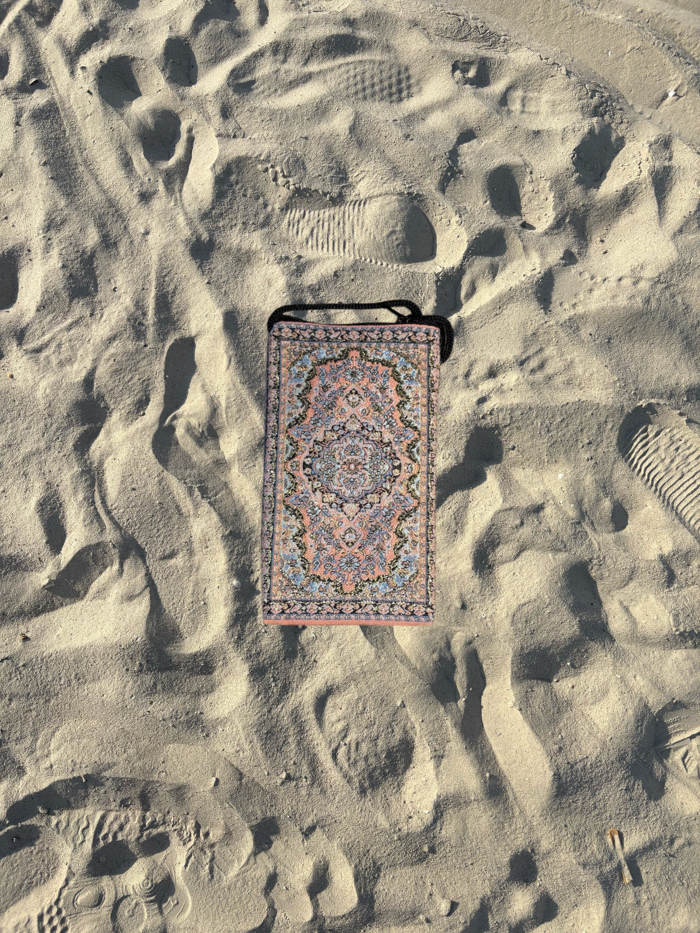 GRANDMA CARPET BAG #12