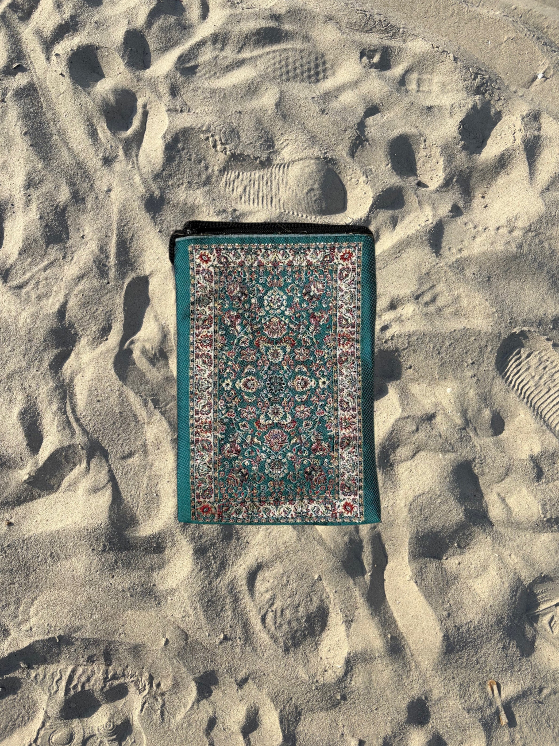 GRANDMA CARPET BAG #15